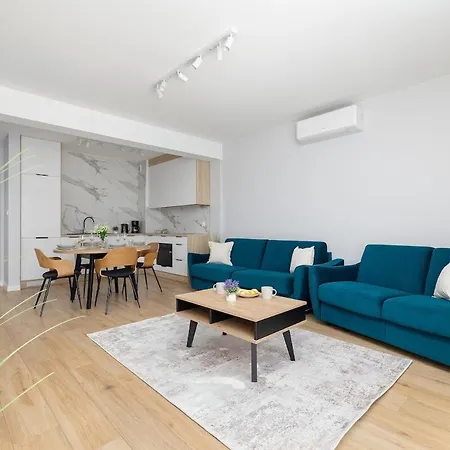Apartman Blue Horizon Ii - 50 M Of The By Rentmonkey *