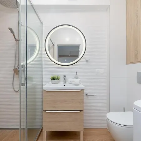 Apartman Blue Horizon Ii - 50 M Of The By Rentmonkey *